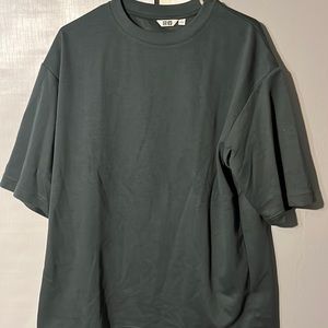 Uniqlo oversized tee